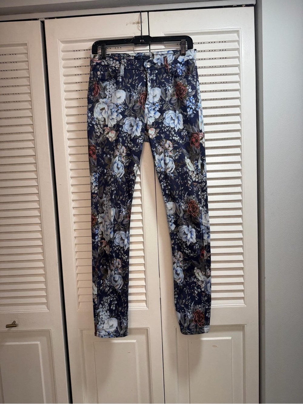 7 For All Mankind Navy Floral Print Pants